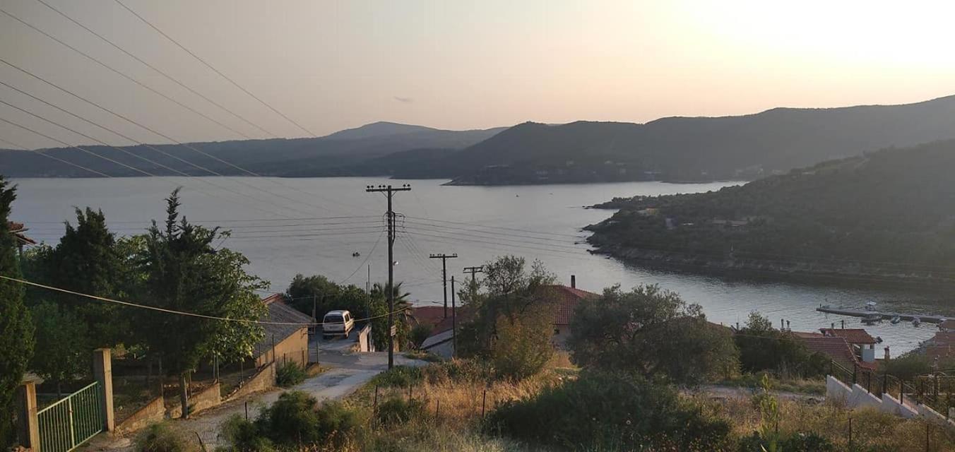Art Hotel Panorama Pyrgadikia Bagian luar foto