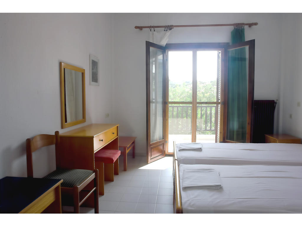 Art Hotel Panorama Pyrgadikia Bagian luar foto